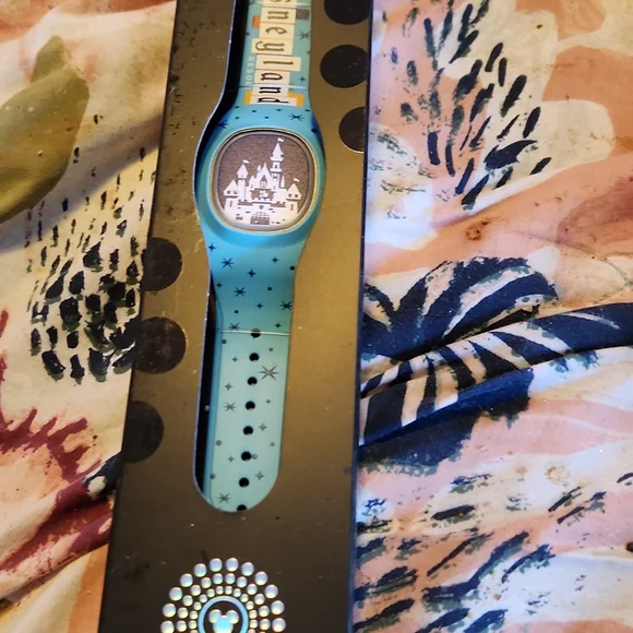 Disney | Accessories | Disney Parks Retro Disneyland Marquee  display picture 3